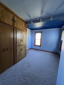 blue-kids-room-toy-room-carpet-removal-closet-removal