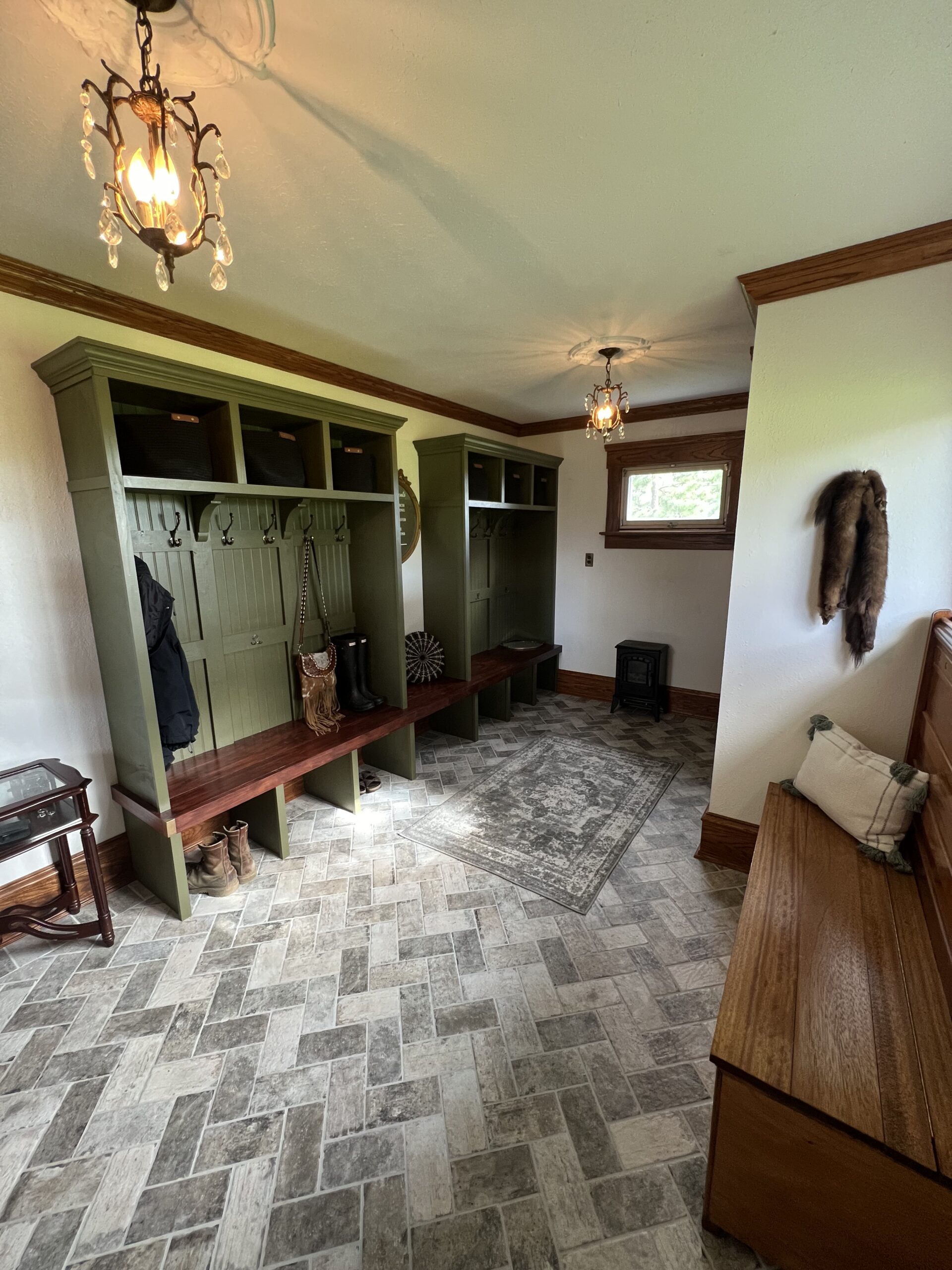 mudroom-brick-tile-new-drywall-built-in-lockers-olive-green