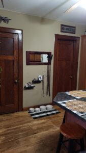 oak-kitchen-outdated-renovation