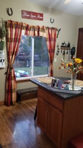 oak-kitchen-outdated-renovation